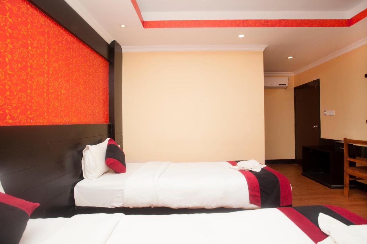 Kathmandu Regency Hotel Exteriör bild