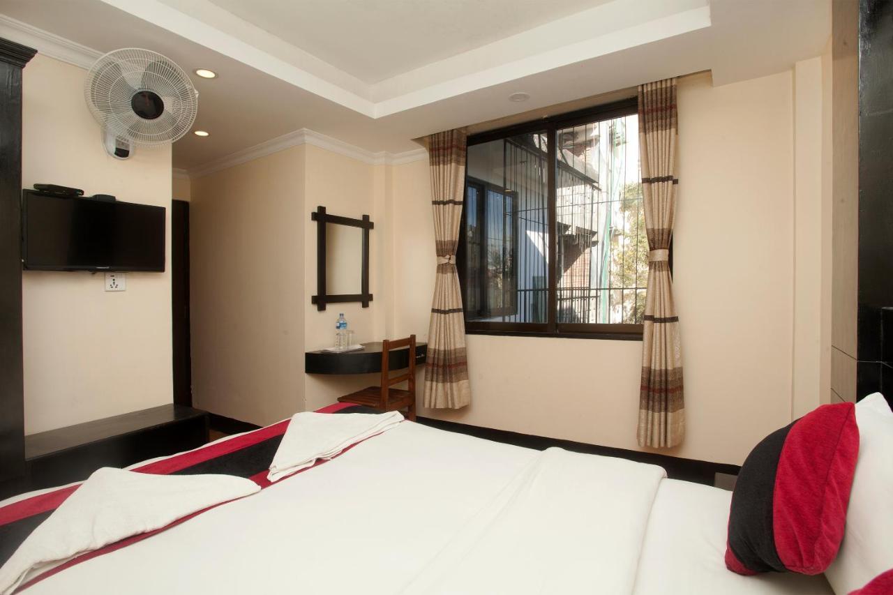 Kathmandu Regency Hotel Exteriör bild