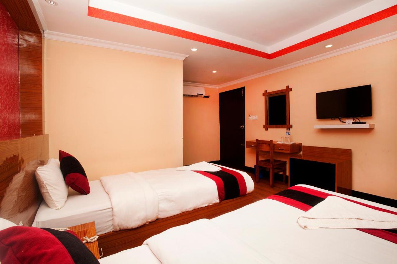 Kathmandu Regency Hotel Exteriör bild
