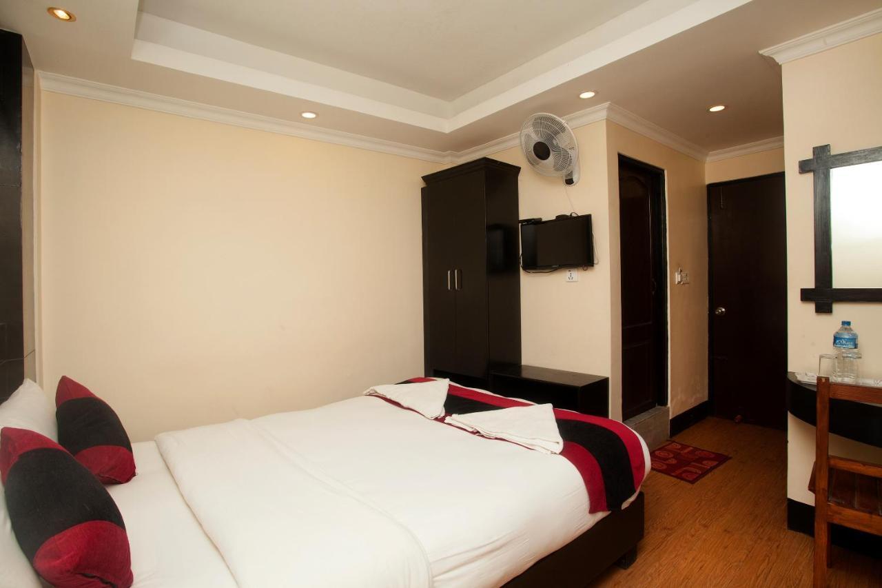 Kathmandu Regency Hotel Exteriör bild