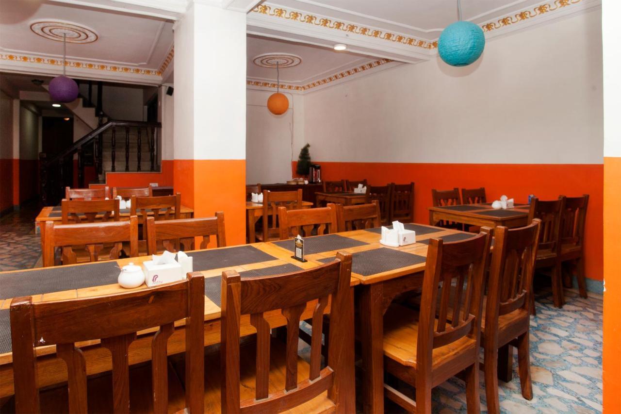 Kathmandu Regency Hotel Exteriör bild