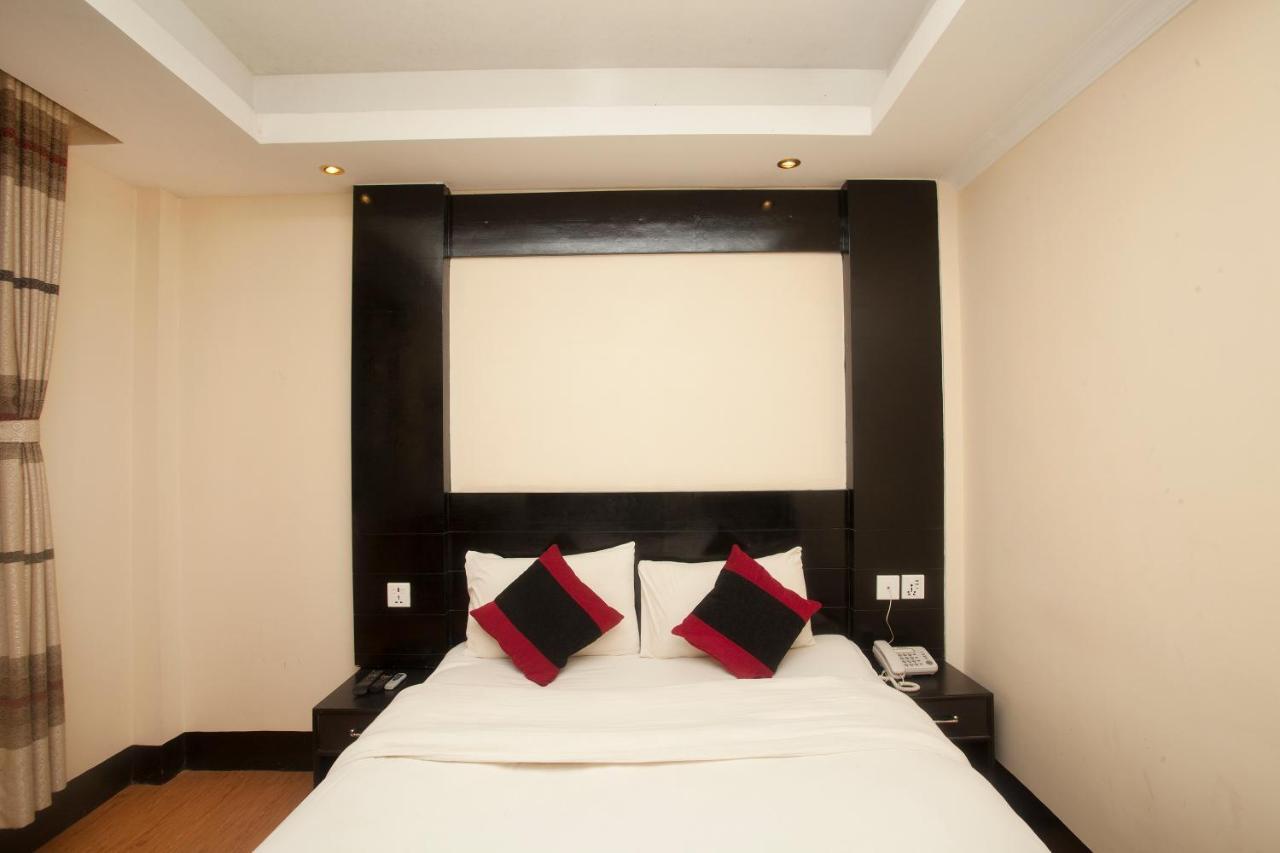 Kathmandu Regency Hotel Exteriör bild